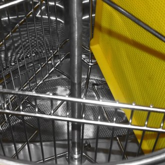 Extracteur de miel avec cuve Mellarius OptiLine 3 r. avec moteur électrique 230V P40