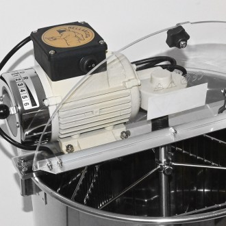 Extracteur de miel avec cuve Mellarius OptiLine 3 r. avec moteur électrique 230V P40