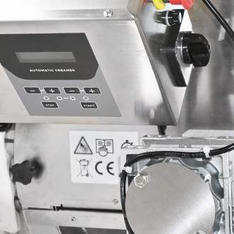 Appareil de crémage avec chauffage Mellarius MaxiLine 230 V capacité 100 kg - automatique