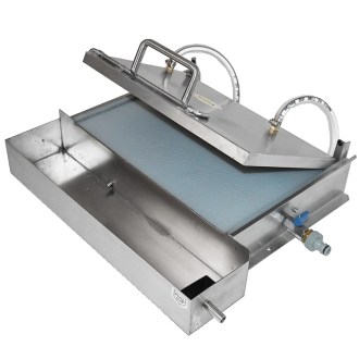 Presse manuelle pour feuilles de cire gaufrée SIPA - refroidie à l'eau - 395x260