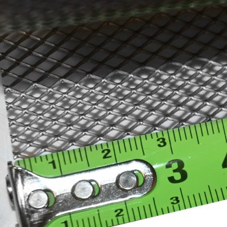 Grillage apicole en métal déployé - galvanisé, maille 4 mm, rouleau 0,42 × 10 m